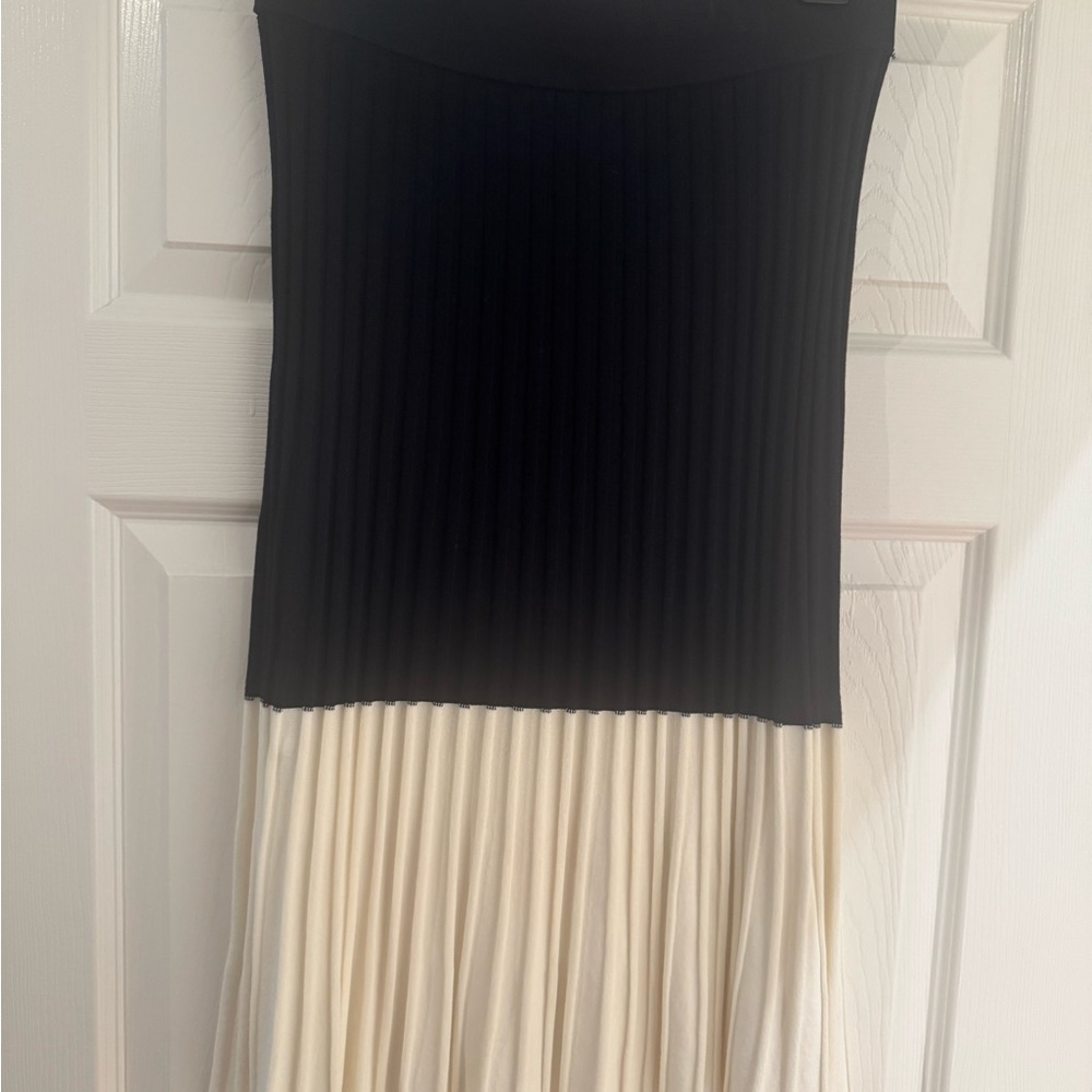 Black and Cream Pleated Dress